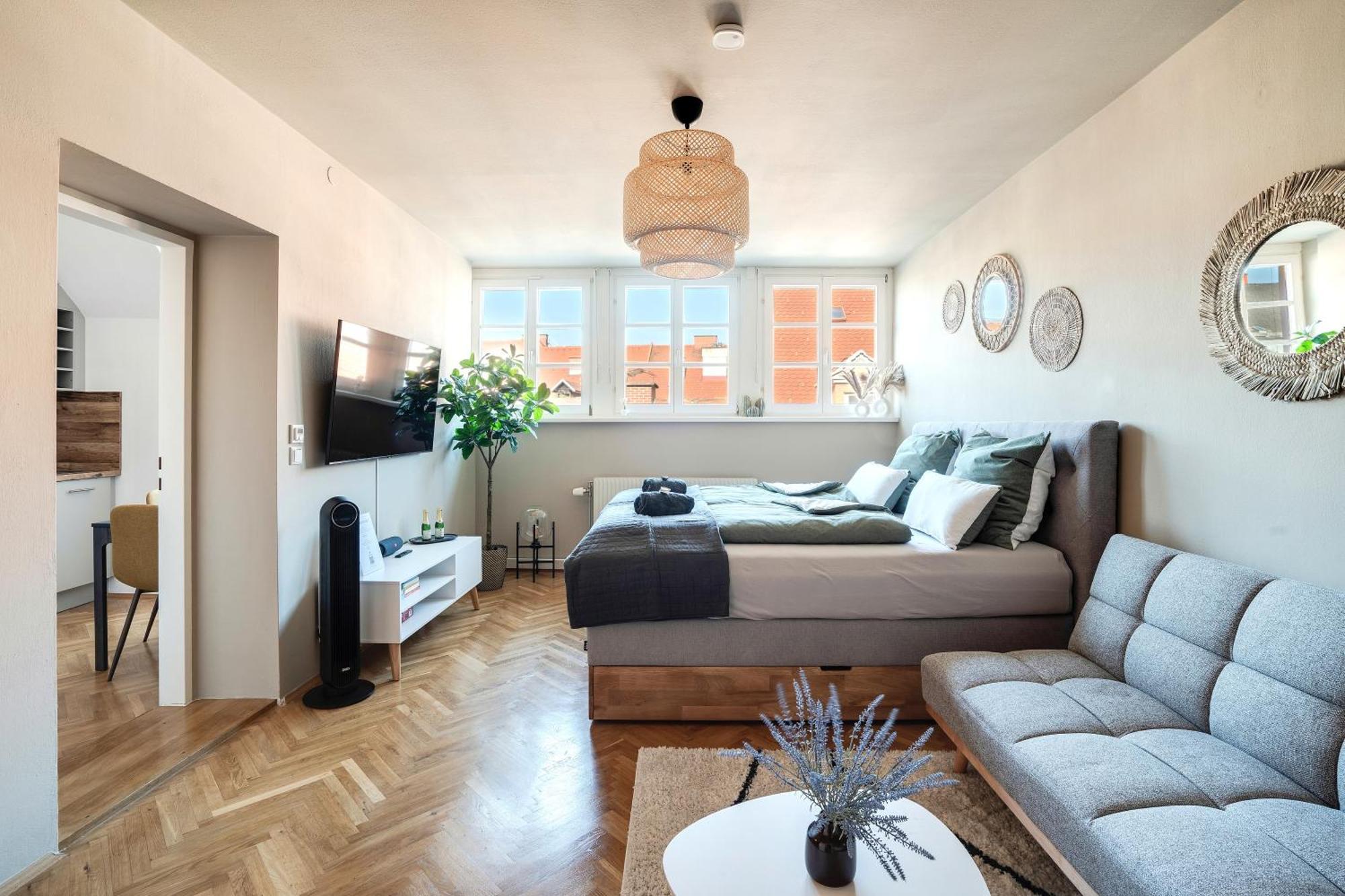 Boho Design Studio By Hero Homes - Top Lage Im Historischen Zentrum - Self-Check-In & Aircon Graz Exterior photo